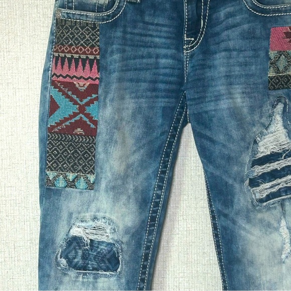 Miss Me Embellished Bedazzled Cropped Capri Blue Jeans with Patchwork 27 - Picture 3 of 11